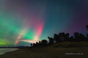 G5 (KP9) class aurora display in Tasmania, May 11 2024